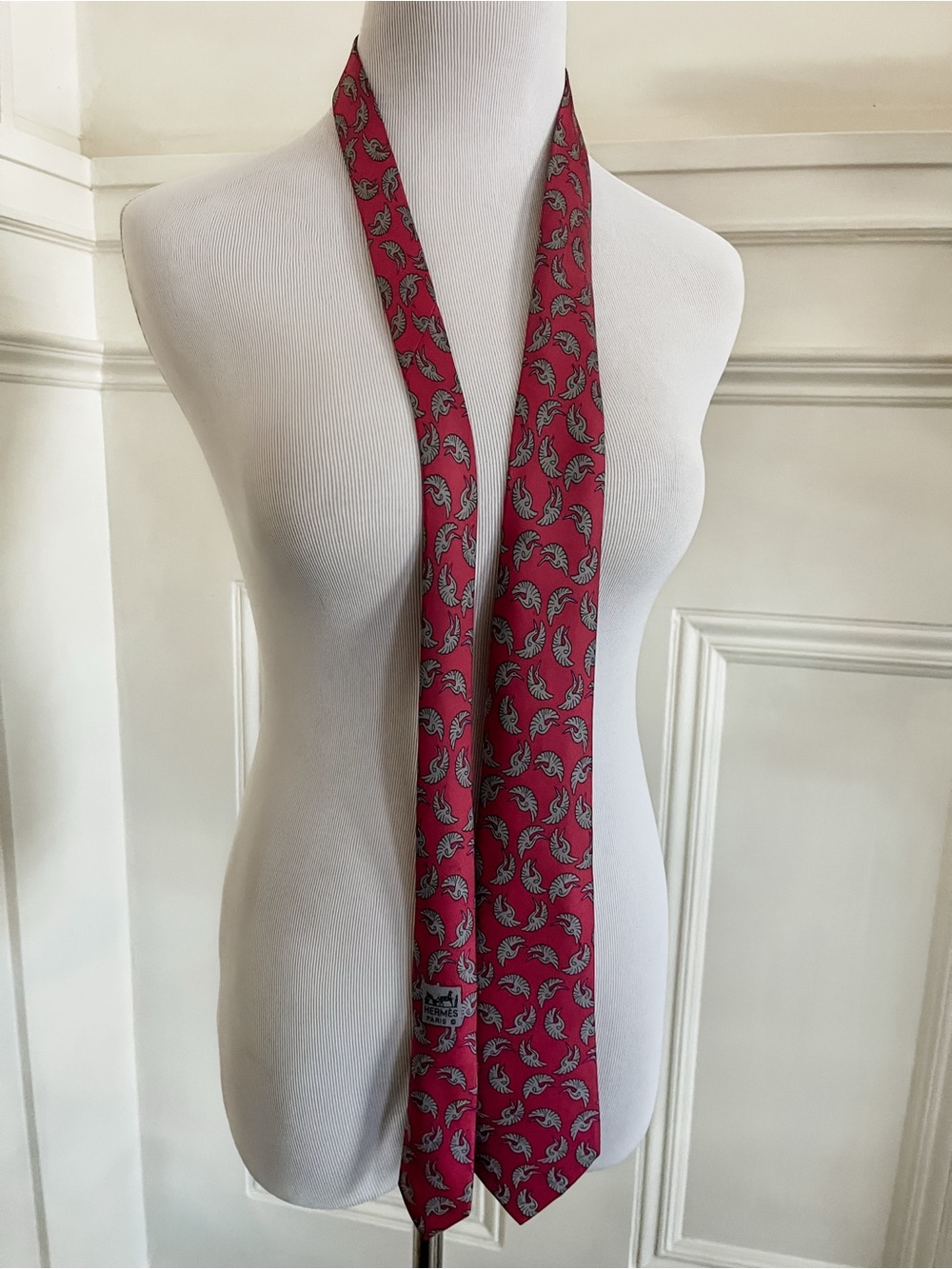 Hermès Vintage 7260 MA Pink & Blue Bird Print Silk Tie